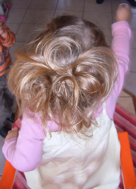 chignon-mariage-enfant-76-3 Chignon mariage enfant