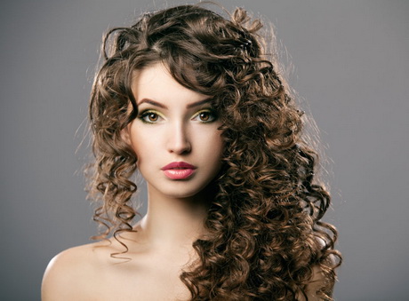 coiffure-cheveux-frises-74-10 Coiffure cheveux frises