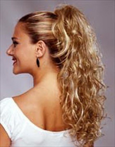 coiffure-cheveux-friss-long-74-4 Coiffure cheveux frisés long