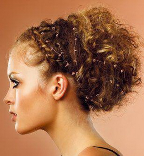 coiffure-cheveux-friss-long-74-8 Coiffure cheveux frisés long