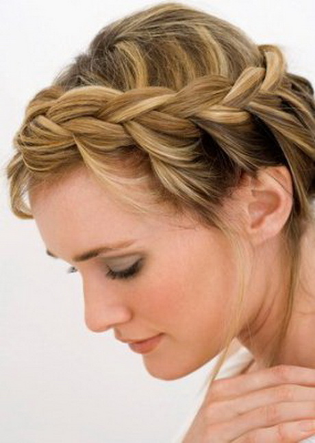 coiffure-chignon-avec-tresse-02-16 Coiffure chignon avec tresse