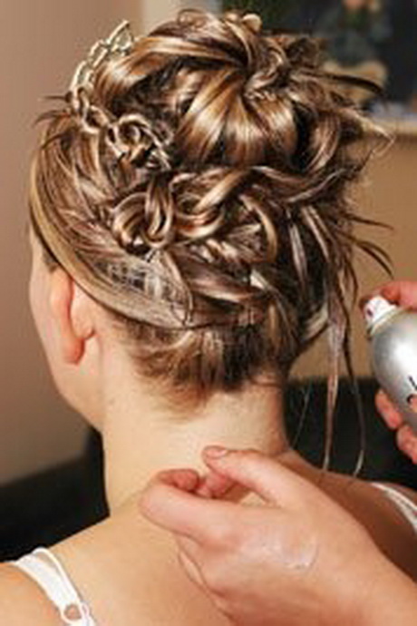 coiffure-de-mariage-chignon-boucl-65-4 Coiffure de mariage chignon bouclé