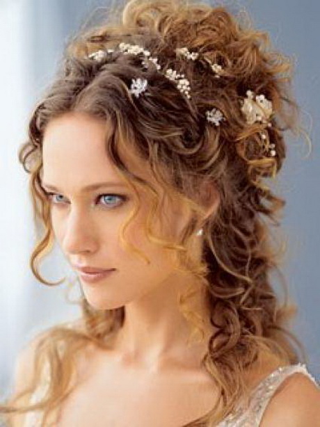 coiffure-mariage-cheveux-boucls-55 Coiffure mariage cheveux bouclés