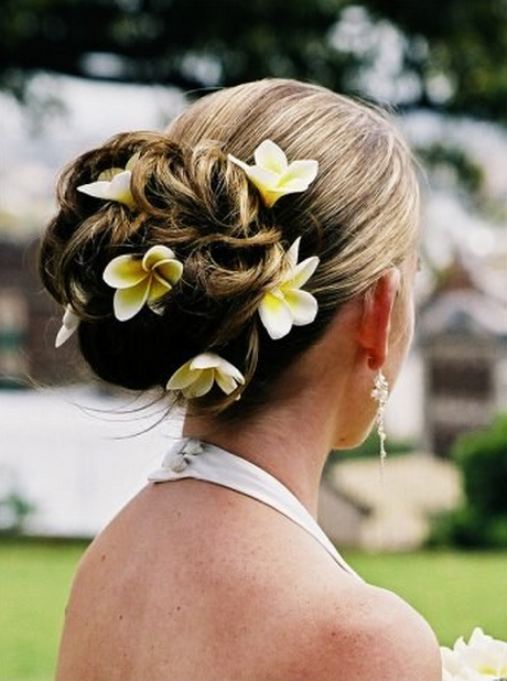 coiffure-mariage-fleur-25 Coiffure mariage fleur
