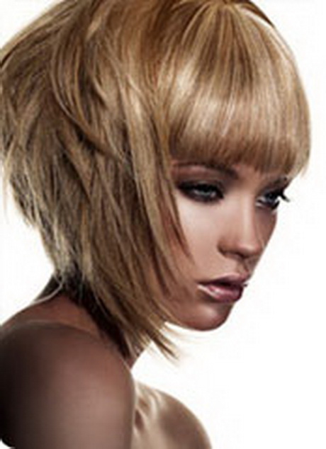 coiffure-mi-long-dgrad-effil-06-14 Coiffure mi long dégradé effilé