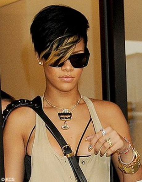 coiffure-rihanna-court-83-6 Coiffure rihanna court