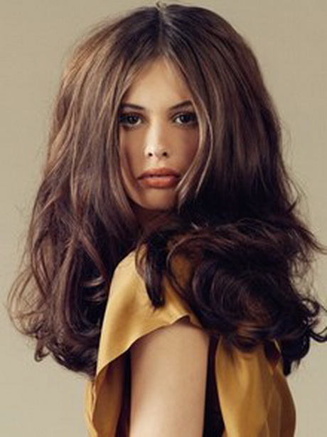 coiffure-volume-cheveux-long-64-12 Coiffure volume cheveux long