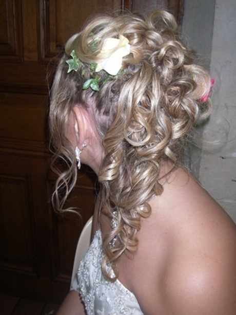 coiffures-mariage-cheveux-mi-long-65-15 Coiffures mariage cheveux mi long