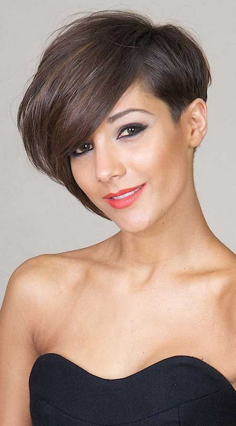 coupe-cheveux-courts-asymtrique-femme-62-14 Coupe cheveux courts asymétrique femme