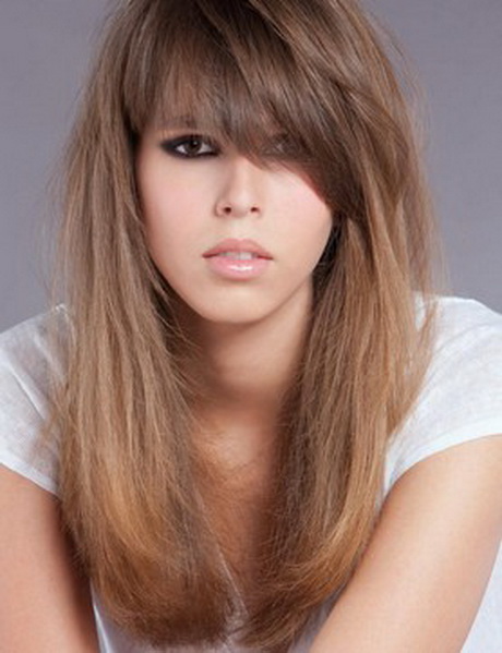 coupe-cheveux-long-visage-rond-05-14 Coupe cheveux long visage rond