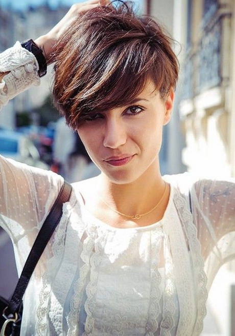 coupe-cheveux-trs-courts-femme-2015-93-10 Coupe cheveux très courts femme 2015