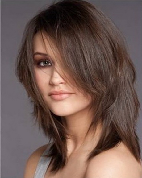 coupe-de-cheveux-brune-mi-long-05-18 Coupe de cheveux brune mi long