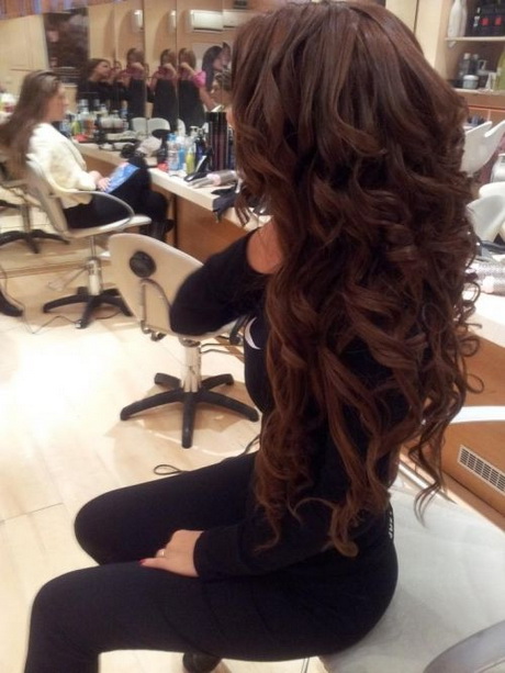 des-coiffures-aux-cheveux-longs-40-8 Des coiffures aux cheveux longs