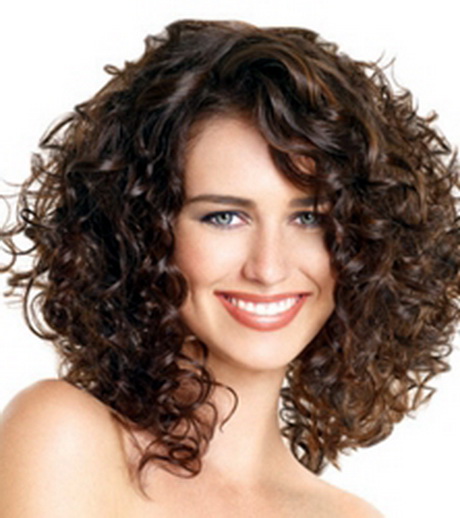 cheveux-friss-mi-long-81_15 Cheveux frisés mi long