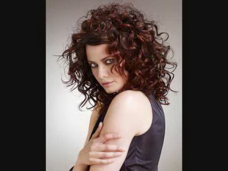 modele-de-coiffure-cheveux-friss-06_17 Modele de coiffure cheveux frisés