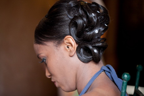 coiffure-chignon-afro-26_4 Coiffure chignon afro