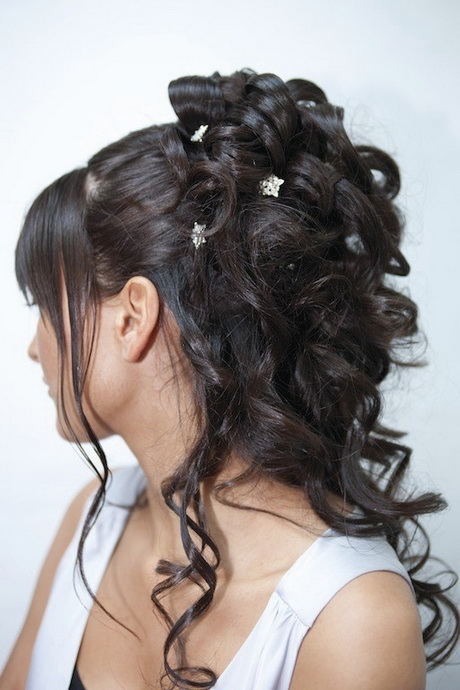 modele-coiffure-de-marie-56 Modele coiffure de mariée