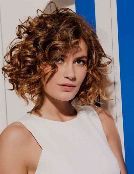 coupe-cheveux-courtes-femme-2018-71_19 Coupe cheveux courtes femme 2018