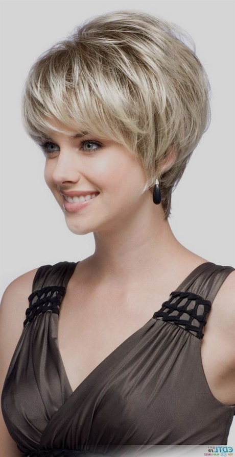 coupes-cheveux-courts-femme-2018-61_15 Coupes cheveux courts femme 2018