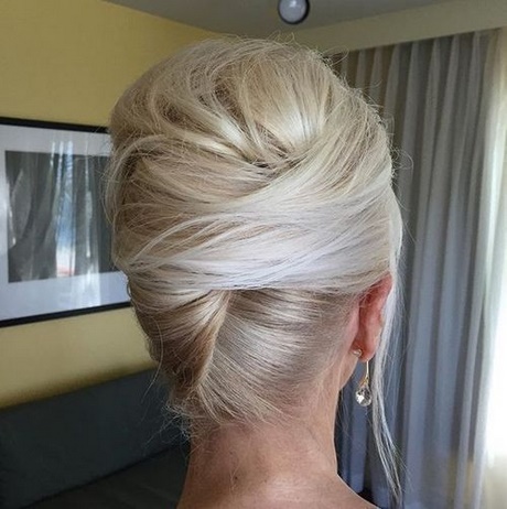 chignon-femme-2018-49_19 Chignon femme 2018