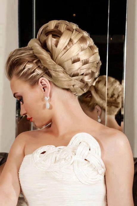 chignon-tendance-mariage-2018-88_17 Chignon tendance mariage 2018