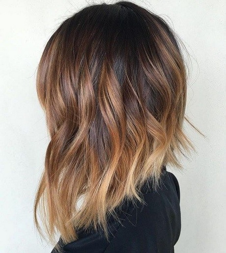 couleur-et-coupe-de-cheveux-tendance-2018-98_12 Couleur et coupe de cheveux tendance 2018