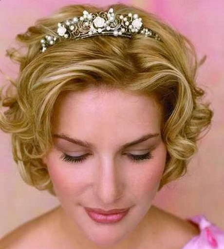 coiffure-mariage-cheveux-courts-2016-68_9 Coiffure mariage cheveux courts 2016
