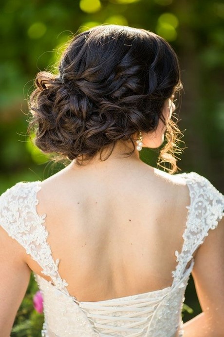 chignon-mariage-volumineux-54_19 Chignon mariage volumineux