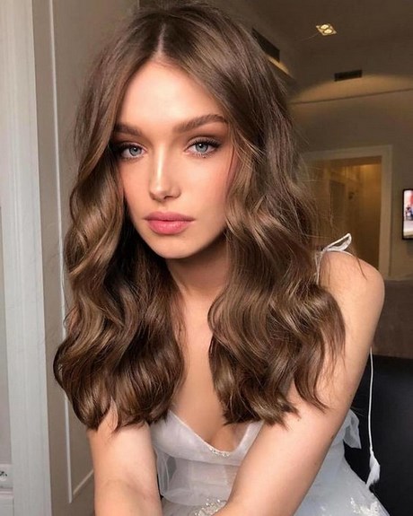 coiffure-cheveux-mi-long-tendance-2019-89_5 Coiffure cheveux mi long tendance 2019