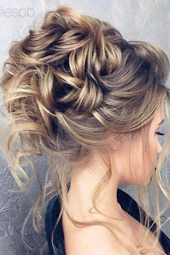 coiffure-mariage-2021-cheveux-longs-07_10 Coiffure mariage 2021 cheveux longs