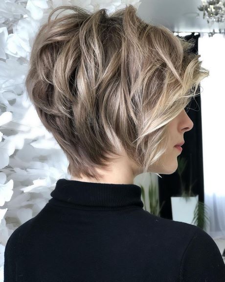 tendance-coiffure-cheveux-courts-2022-89_12 Tendance coiffure cheveux courts 2022