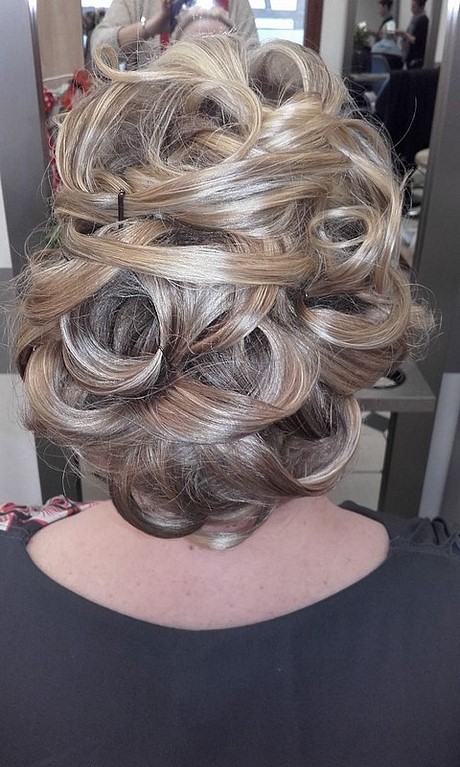 coiffure-2020-de-mariage-71_14 Coiffure 2020 de mariage