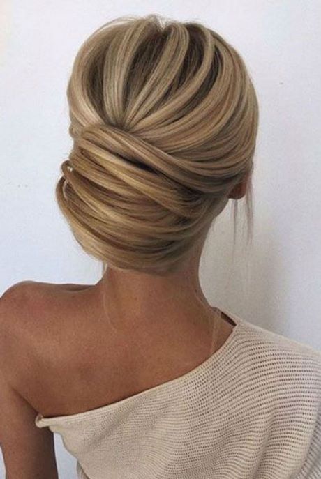 les-chignon-de-mariage-2020-49_3 Les chignon de mariage 2020