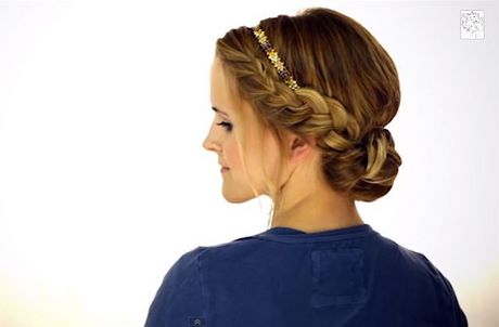 coiffure-chignon-headband-81_10 Coiffure chignon headband