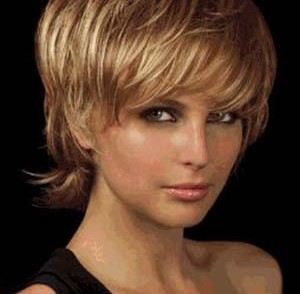 coupe-de-cheveux-femme-carr-court-dgrad-64_2 Coupe de cheveux femme carré court dégradé