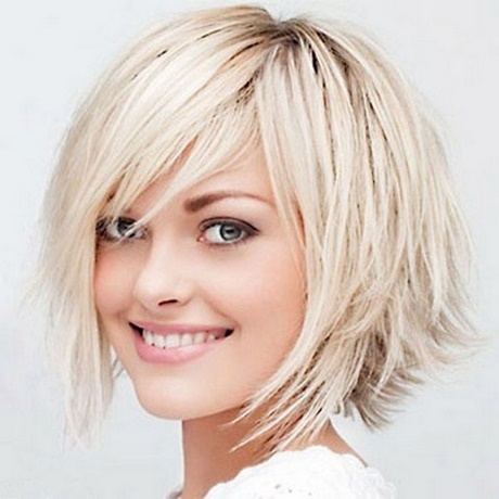 coupe-cheveux-pour-visage-carr-femme-01_14 Coupe cheveux pour visage carré femme