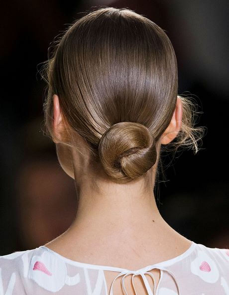 cheveux-court-chignon-29_16 Cheveux court chignon