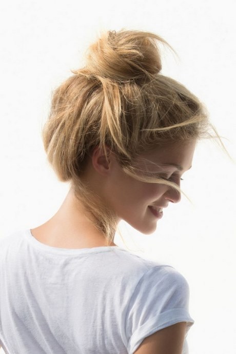 chignon-decoiffe-rapide-95_3 Chignon décoiffé rapide