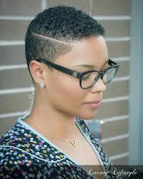 coupe-cheveux-court-noir-femme-07_17 Coupe cheveux court noir femme