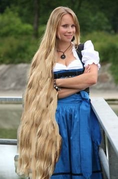 femme-cheveux-tres-long-72_17 Femme cheveux tres long