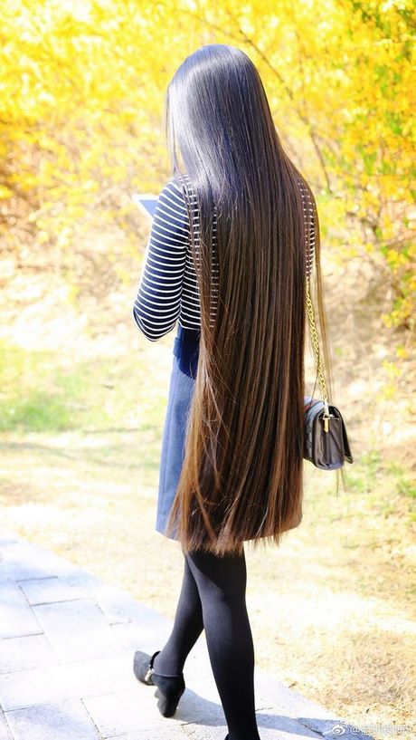 femme-cheveux-tres-long-72_3 Femme cheveux tres long