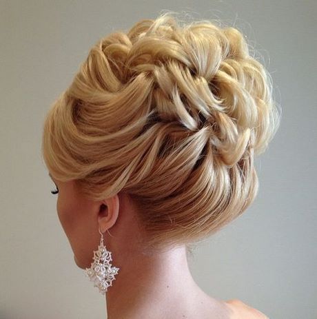 idee-chignon-cheveux-court-24_6 Idée chignon cheveux court