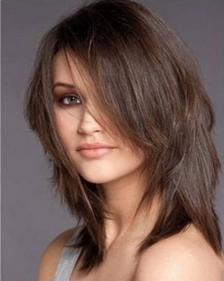 modele-coupe-cheveux-mi-long-effile-75_13 Modele coupe cheveux mi long effile