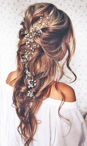 coiffure-mariage-cheveux-long-2021-30_17 Coiffure mariage cheveux long 2021