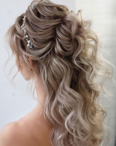 coiffure-mariage-cheveux-long-2021-30_4 Coiffure mariage cheveux long 2021