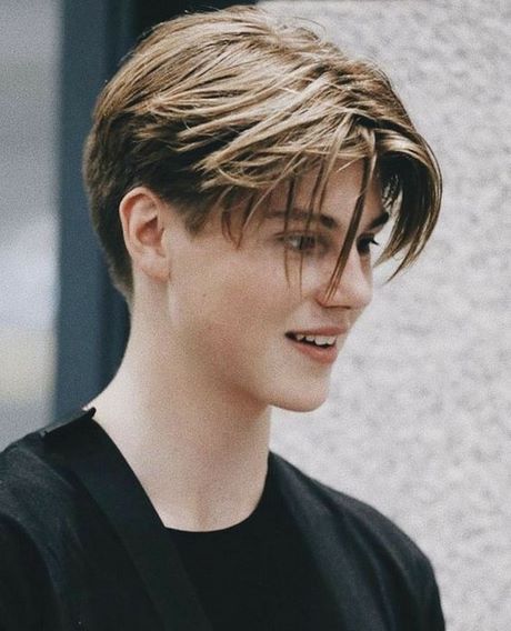 coupe-de-cheveux-homme-mi-long-2021-71_5 Coupe de cheveux homme mi long 2021