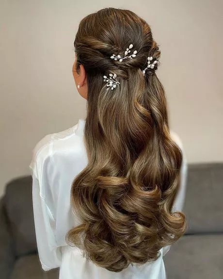 coiffure-mariage-2023-cheveux-long-89-1 Coiffure mariage 2023 cheveux long