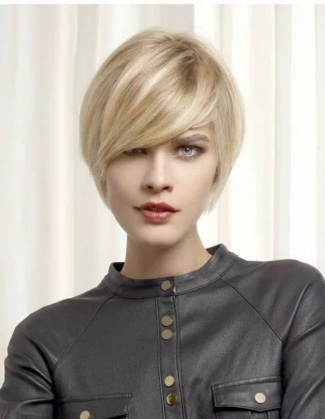 coupe-cheveux-courtes-femme-2023-24_13-6 Coupe cheveux courtes femme 2023