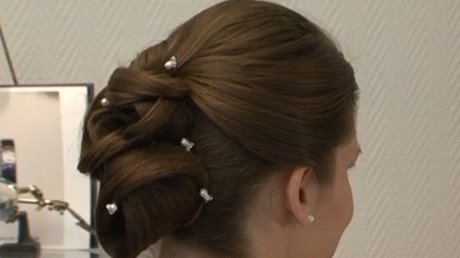 chignon-chic-cheveux-long-89_14 Chignon chic cheveux long