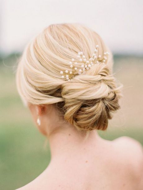 chignon-mariage-romantique-10_13 Chignon mariage romantique